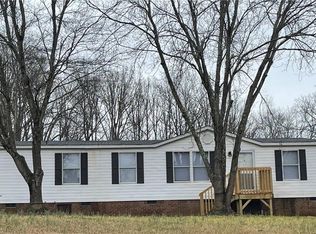 1010 Calvins Ridge Rd, King, NC 27021