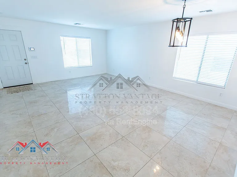 110 N Cholla St — Photo 9