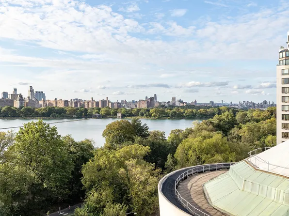 2 East 88th Street image 5 of 33