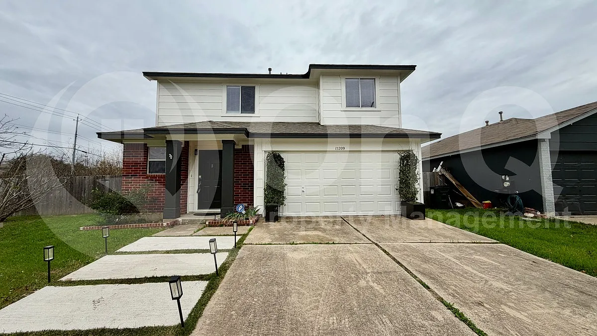 3 bed, 2.5 bath, 1589 sqft, $1,799 — Photo 1