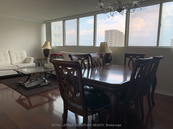 5th image of 3695 Kaneff Cres #1107