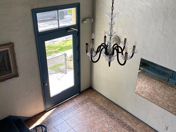 4th image of 129 S Oakhurst Dr APT 104