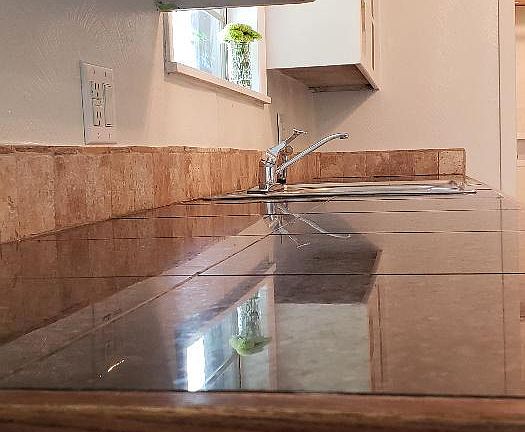 Durable granite kitchen tiles