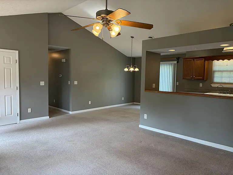 1721 E Telegraph Hill Rd — Photo 5