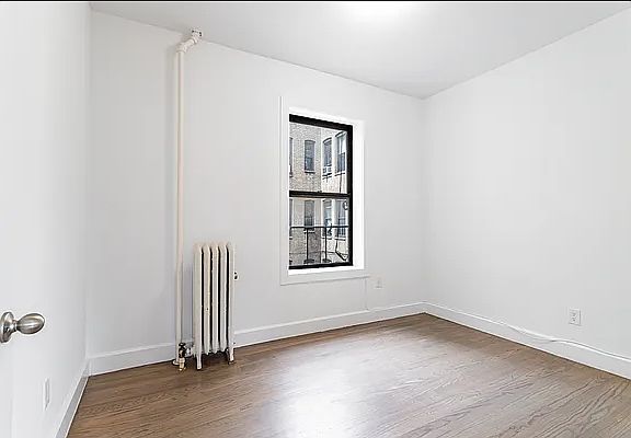 5th image of 435 Grand Ave APT 4C