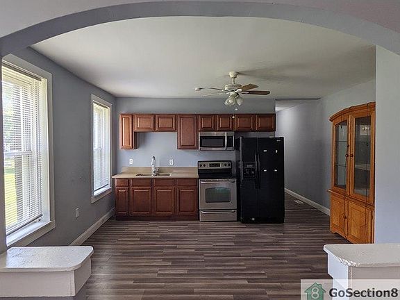 3rd image of 3530 Oregon Ave #1