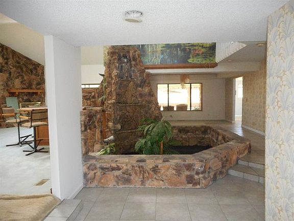 2nd image of 27370 Strawberry Ln
