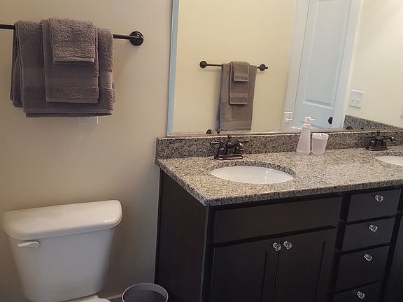 2nd floor jack and jill bath