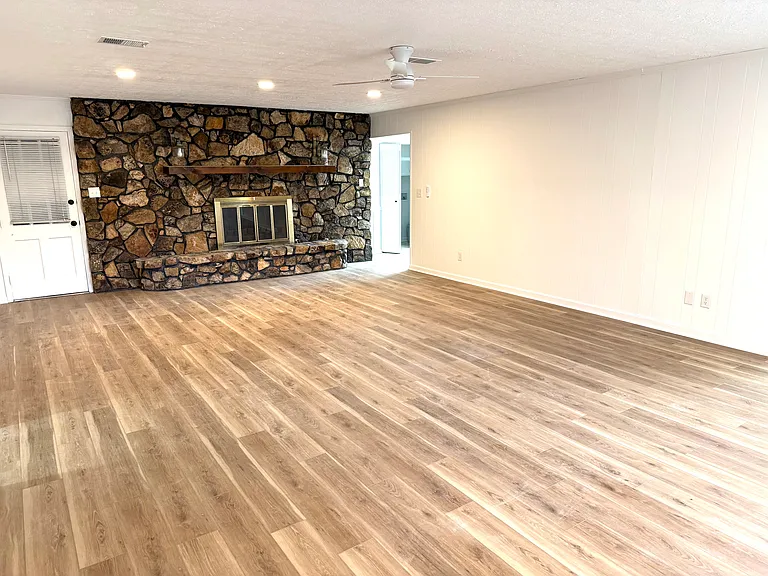 6502 Bradford Dr — Photo 7