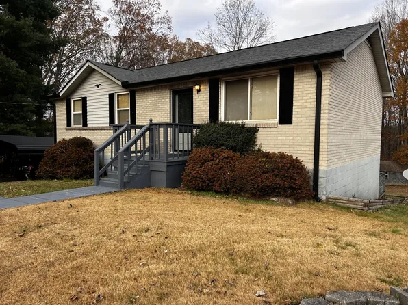 7122 Meadow View Dr, Fairview, TN 37062