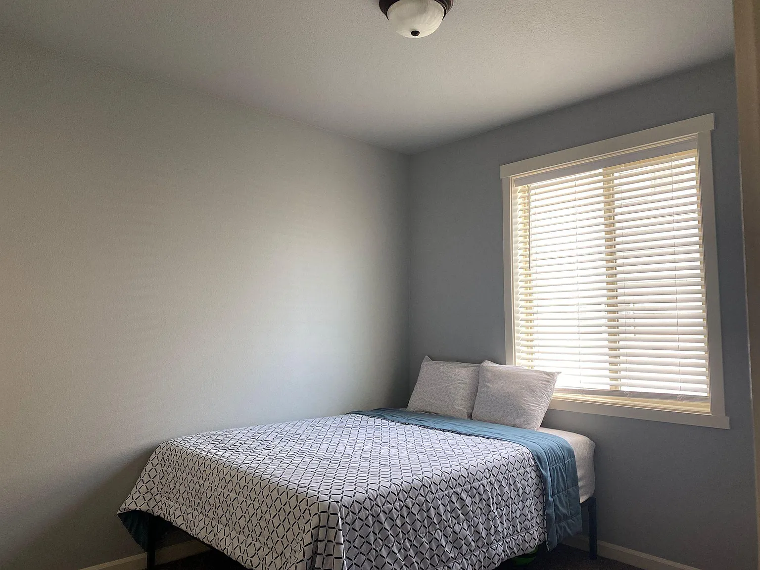 3 bed, 1550 sqft, $2,300 — Photo 3