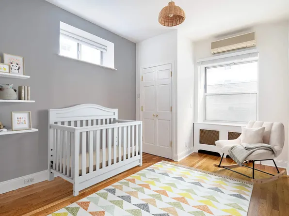 61 East 77th Street image 7 of 13