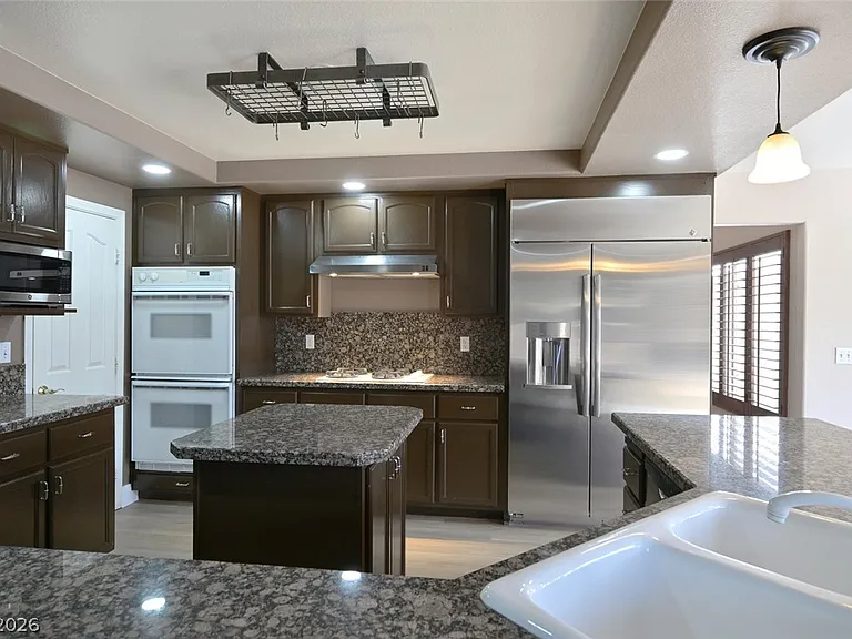2704 Timber Crossing Ct — Photo 9