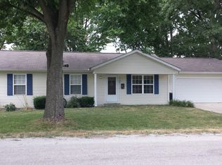 219 S Walnut St, Trenton, IL 62293