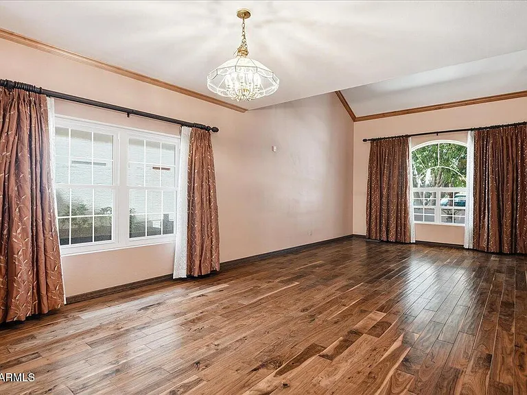 2157 E Alameda Dr — Photo 10