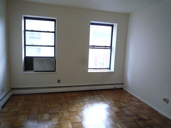 4th image of 303-305 W 80th St #6A