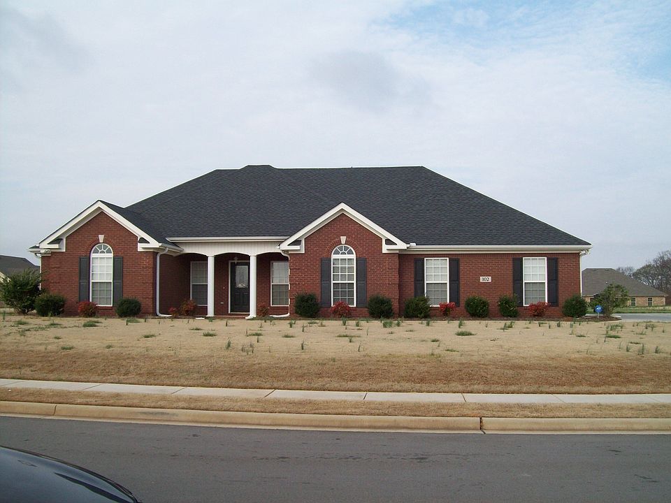 102 Tiffany Point Circle