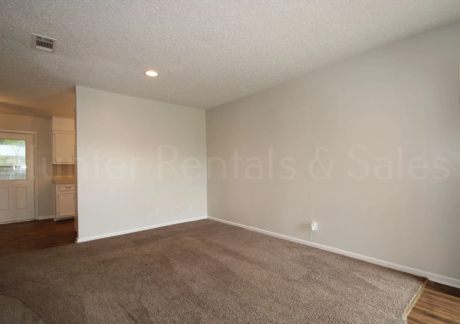 Charming 3-Bedroom Home in Northeast Killeen — Photo 3