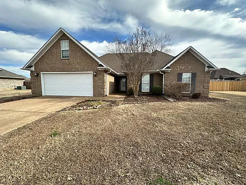 140 Summerfield Dr Photo 1