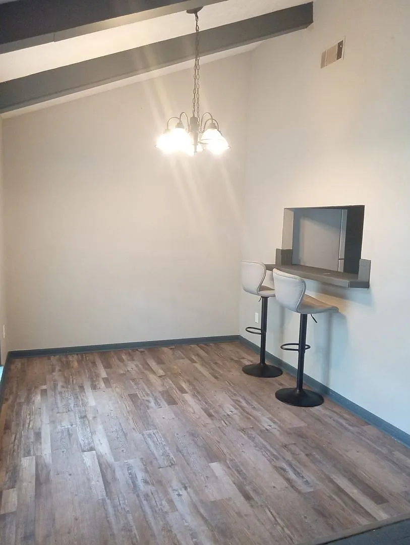 Horseshoe Drive Duplex — Photo 2
