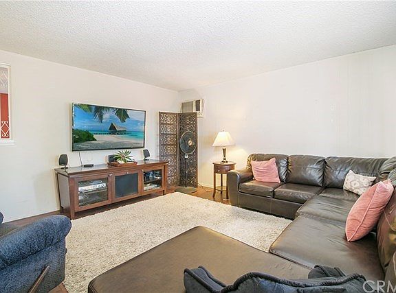 4th image of 11607 Tigrina Ave