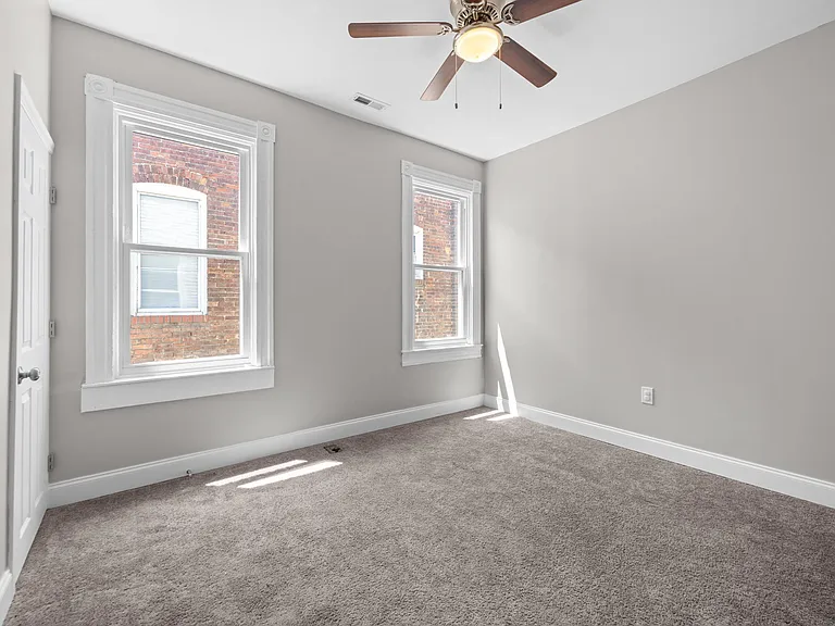 514 Oakland Ave — Photo 20