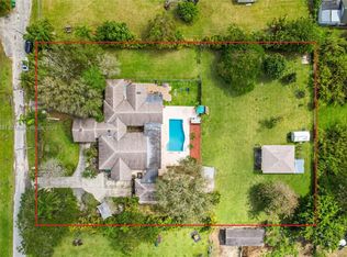 18500 SW 206th St, Miami, FL 33187