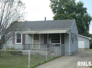 2271 Cincinnati Ave, Grandview, IL 62702