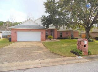 7150 Annandale Dr, Pensacola, FL 32526