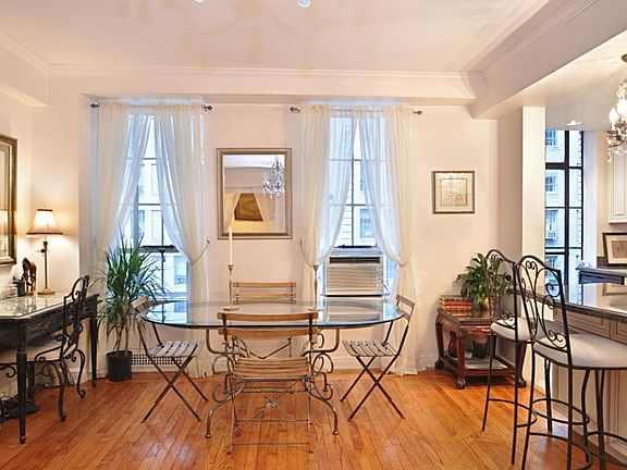 2nd image of 333 W 56th St APT 4L