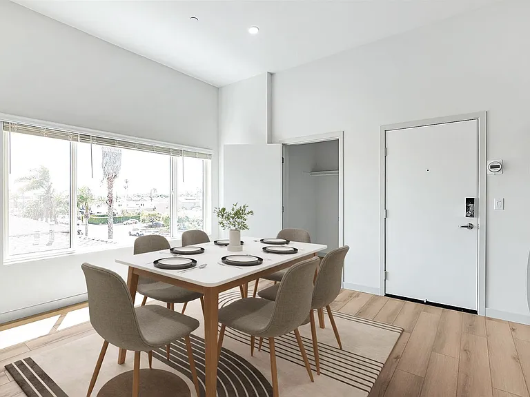 4233 Kansas Street — Photo 41