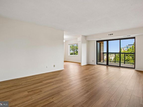 5th image of 8350 Greensboro Dr APT 626