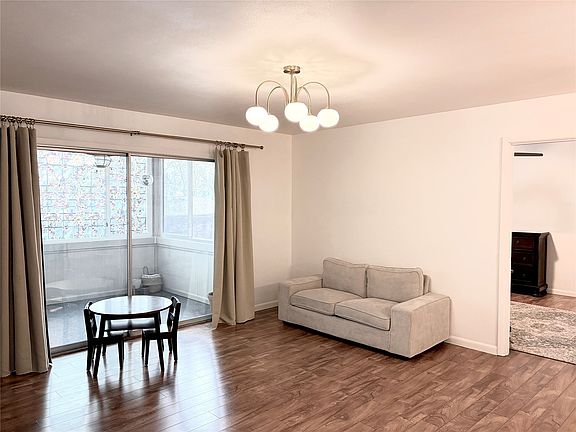5th image of 1900 50th St APT 9