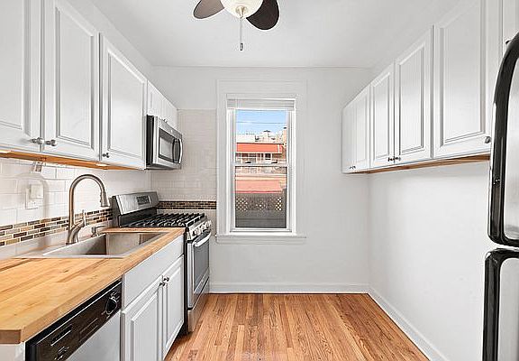 5th image of 47-12 48th St APT 1F