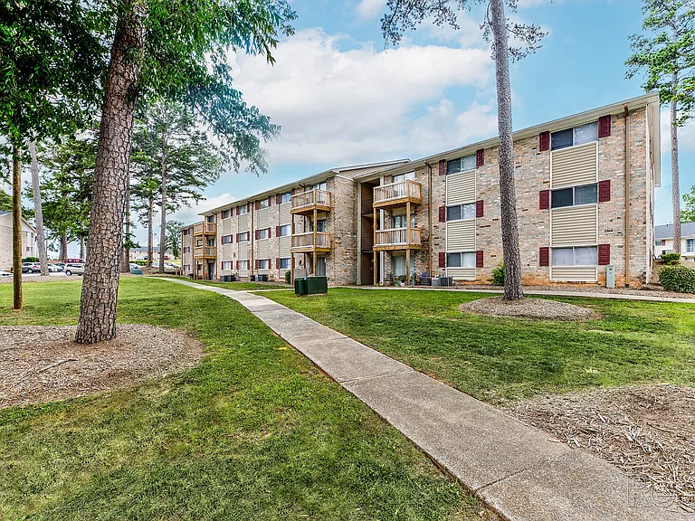 Crown Pointe — Photo 12