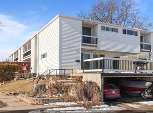 1416 W 2nd Ave, Oshkosh, WI 54902