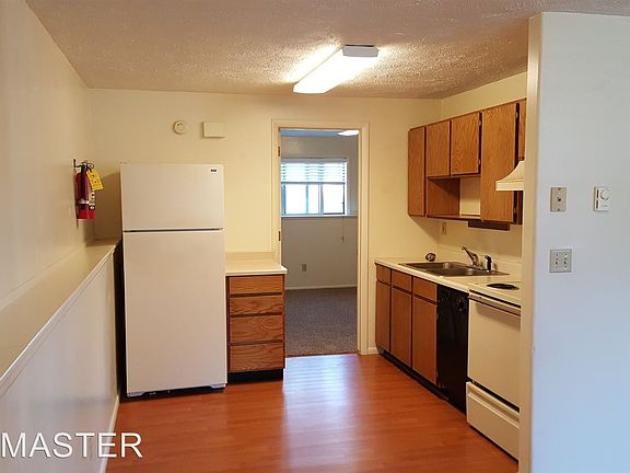 3rd image of 234 W 1st S APT 208