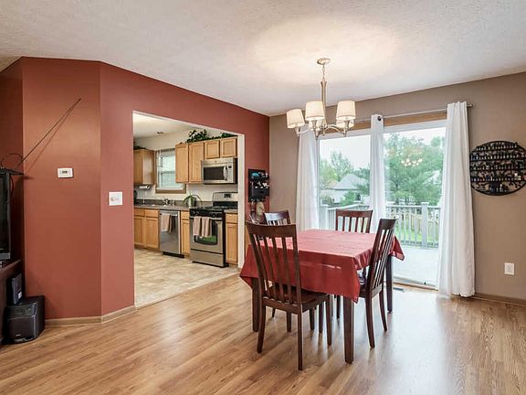 5th image of 8209 Old Ivory Way
