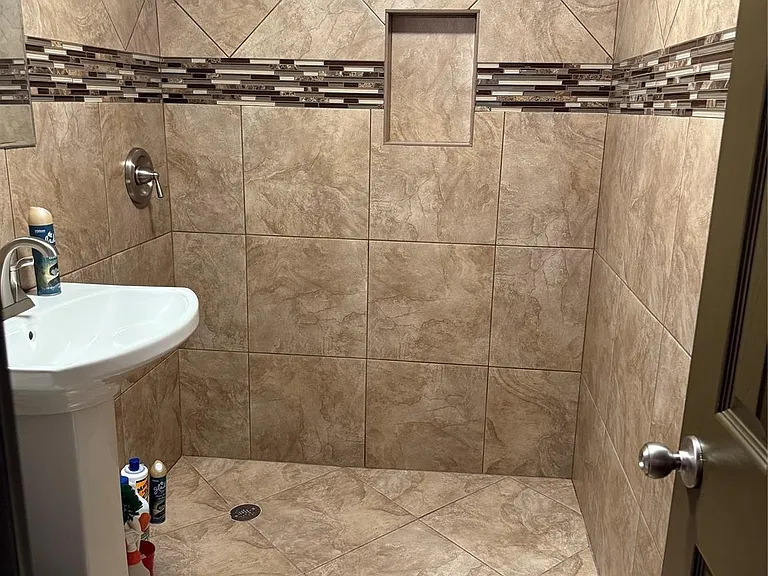 16419 Cypress Bend Dr — Photo 3