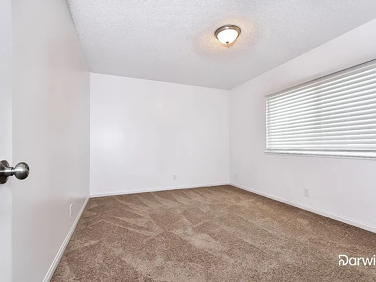 728 Sam Jonas Dr — Photo 12