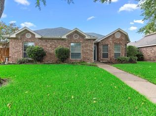 5106 Wood Creek Ln, Garland, TX 75044