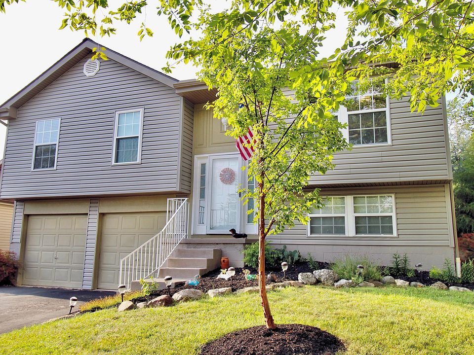 1st image of 4976 Hilliard Oaks Ct