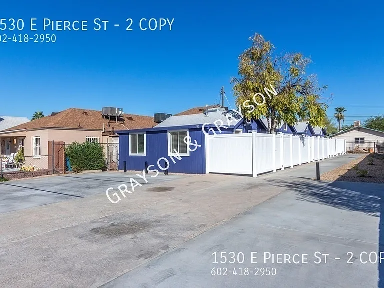 1530 E Pierce St #4 — Photo 1