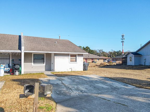 3rd image of 1015 Harden Ct