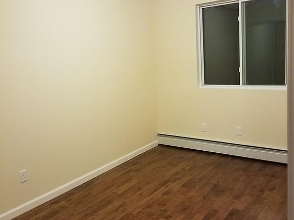 4th image of 17229 Baisley Blvd #2