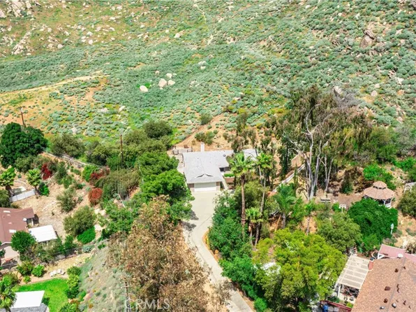 2525 Rambling Ct, Riverside, CA 92507