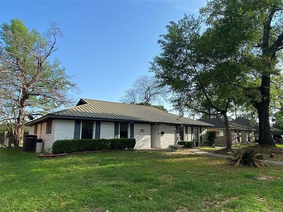 203 Oak Hollow St, Conroe, TX 77301 MLS 43686124 Zillow