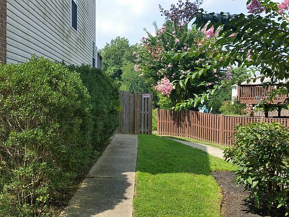 2nd image of 612 Baystone Ct