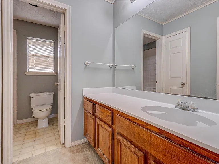 3102 Ashford Bend Dr — Photo 10