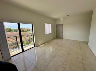 241 E 6th St, Hialeah, FL 33010